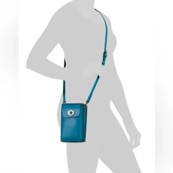 💙NWT Patricia Nash Felicita Leather Phone Crossbody